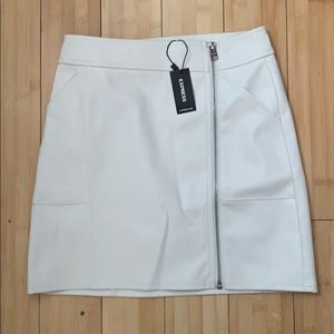 Faux leather Express mini skirt